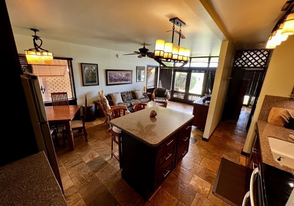 Photo of Livingroom in Maunaloa