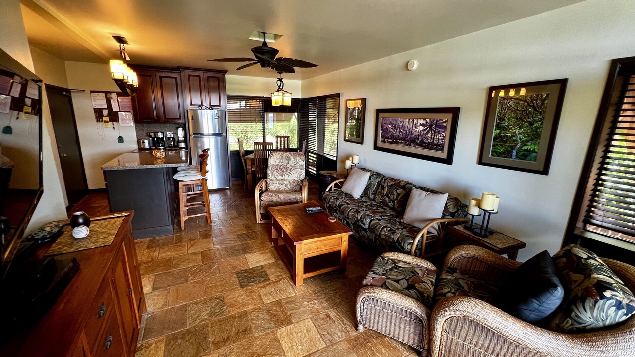 Photo of Livingroom in Maunaloa