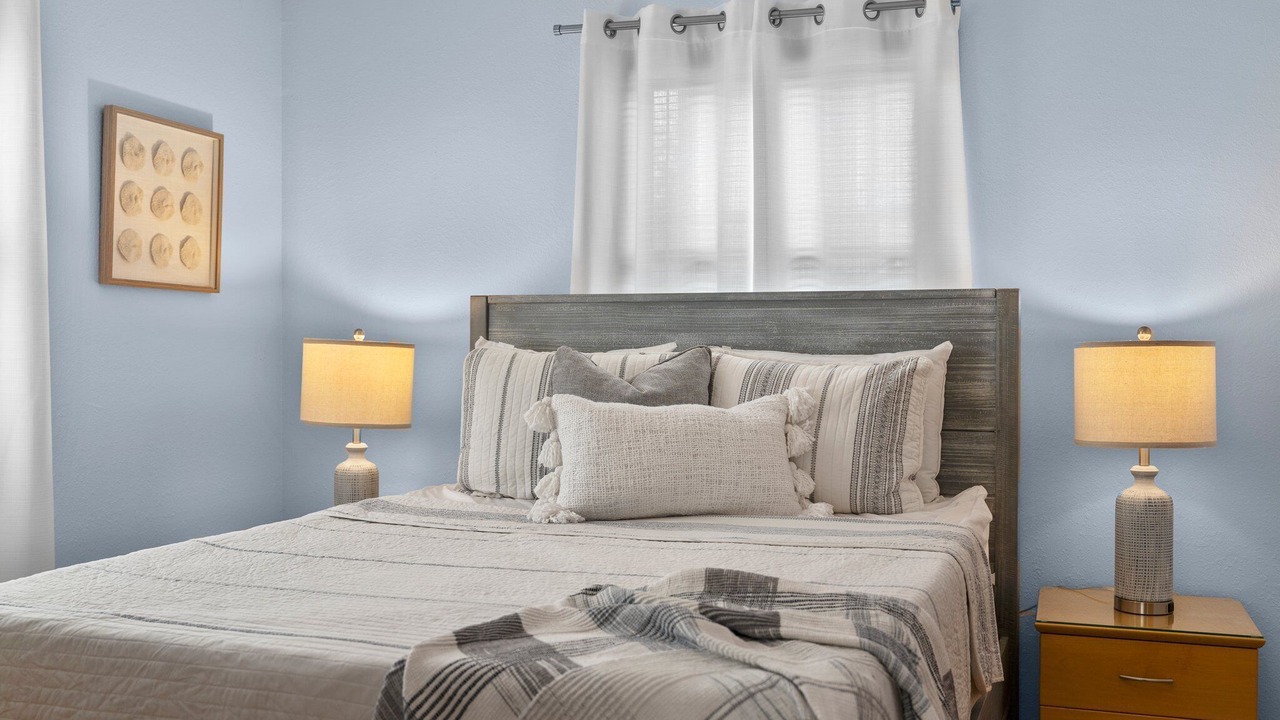 Photo of Bedroom in Colington