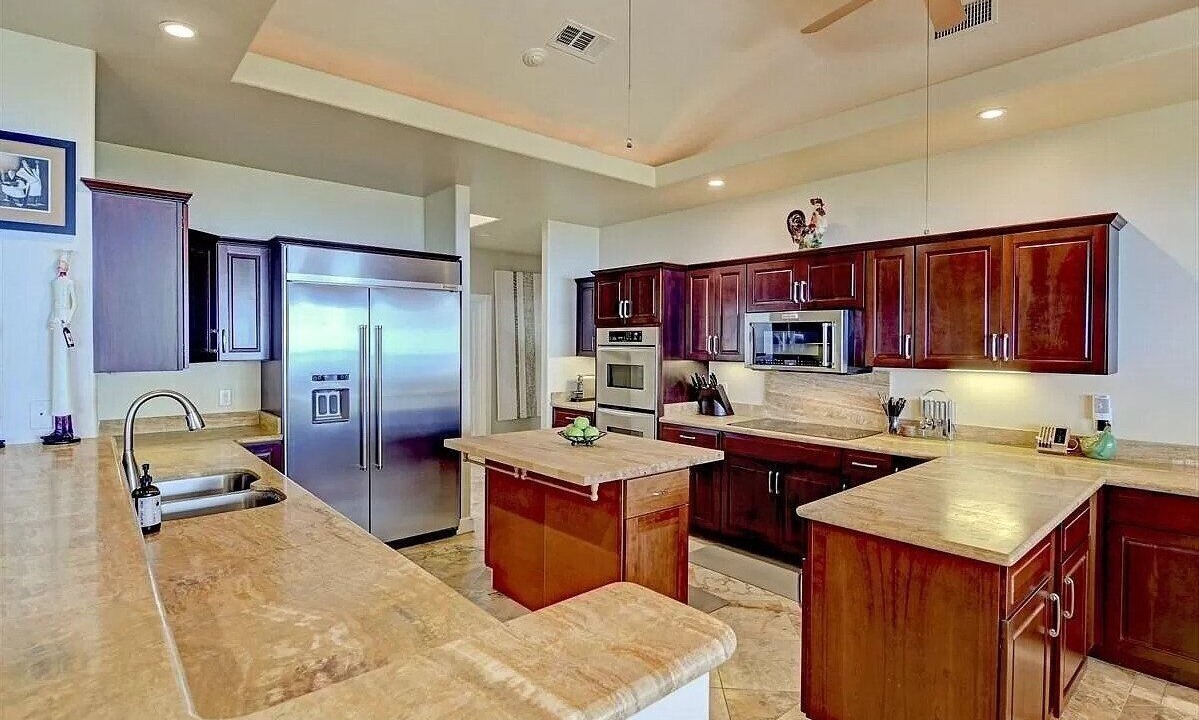 Photo of Kitchen in Kalaoa