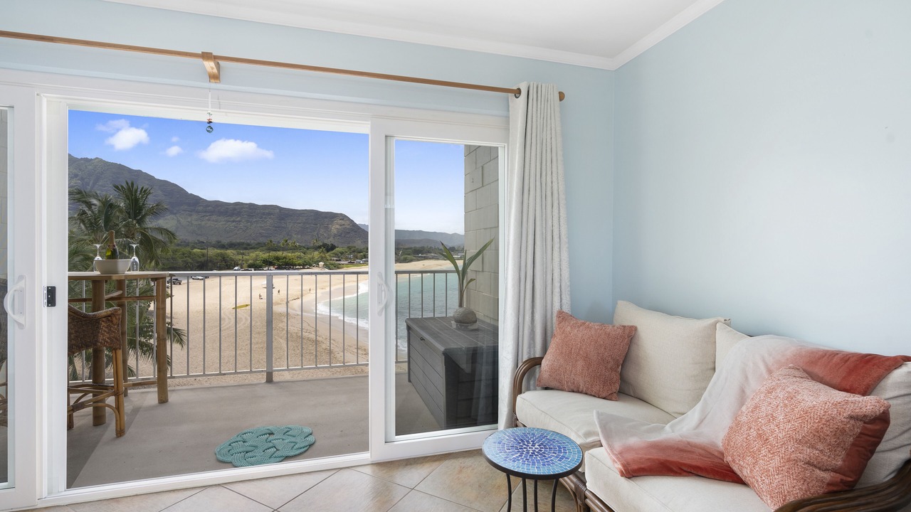 Photo of Livingroom in Makaha