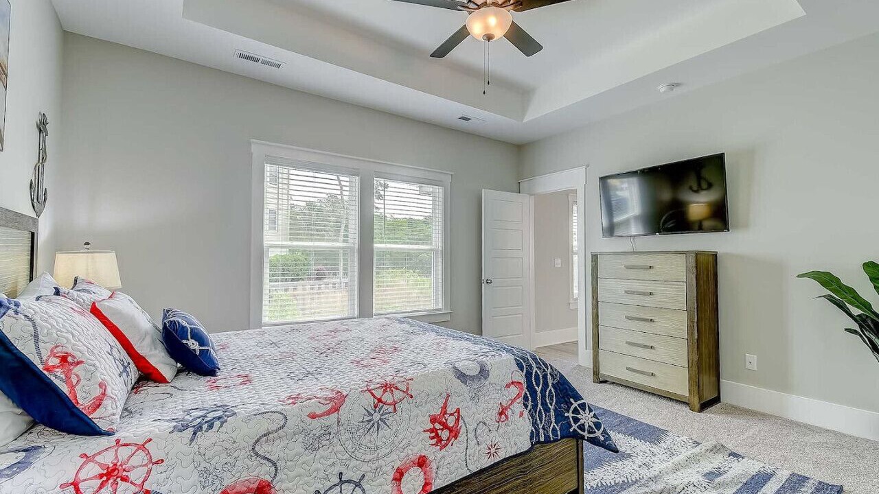 Photo of Bedroom in Little River
