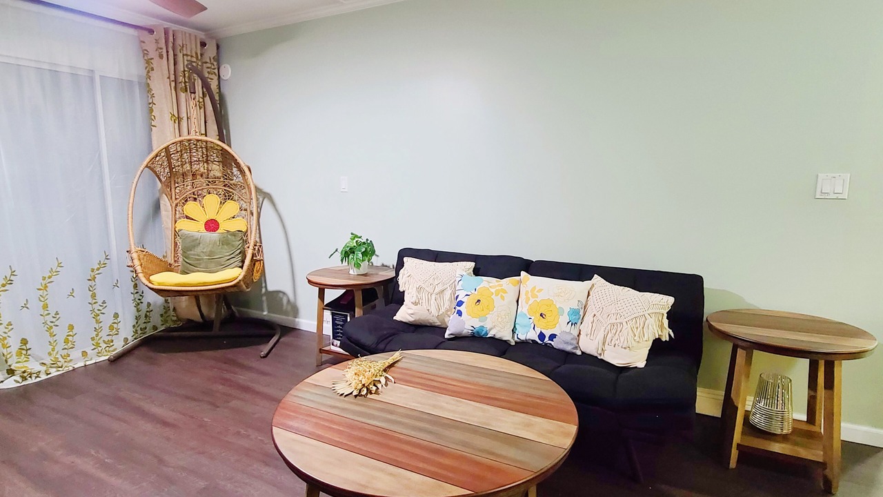 Photo of Livingroom in McCully - Moiliili