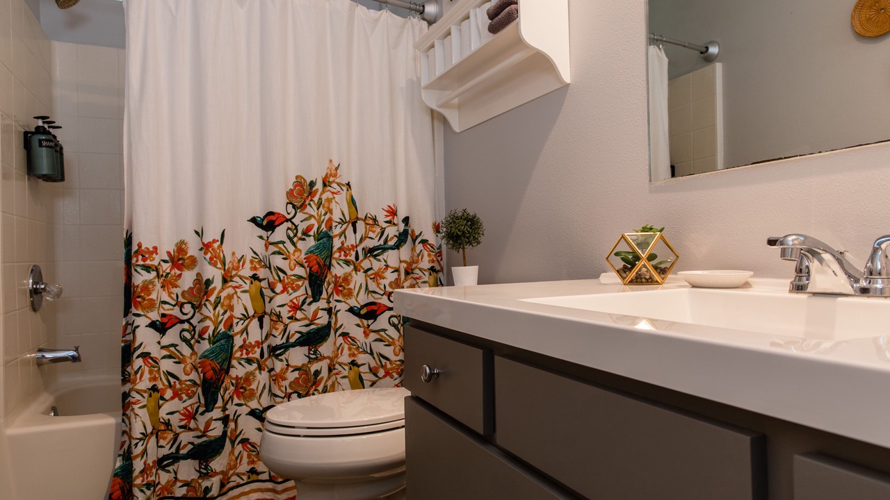 Photo of Bathroom in Kalaoa