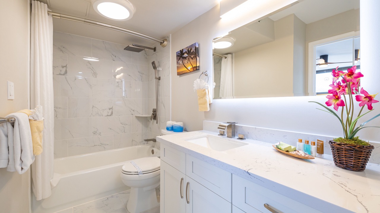 Photo of Bathroom in Waikiki