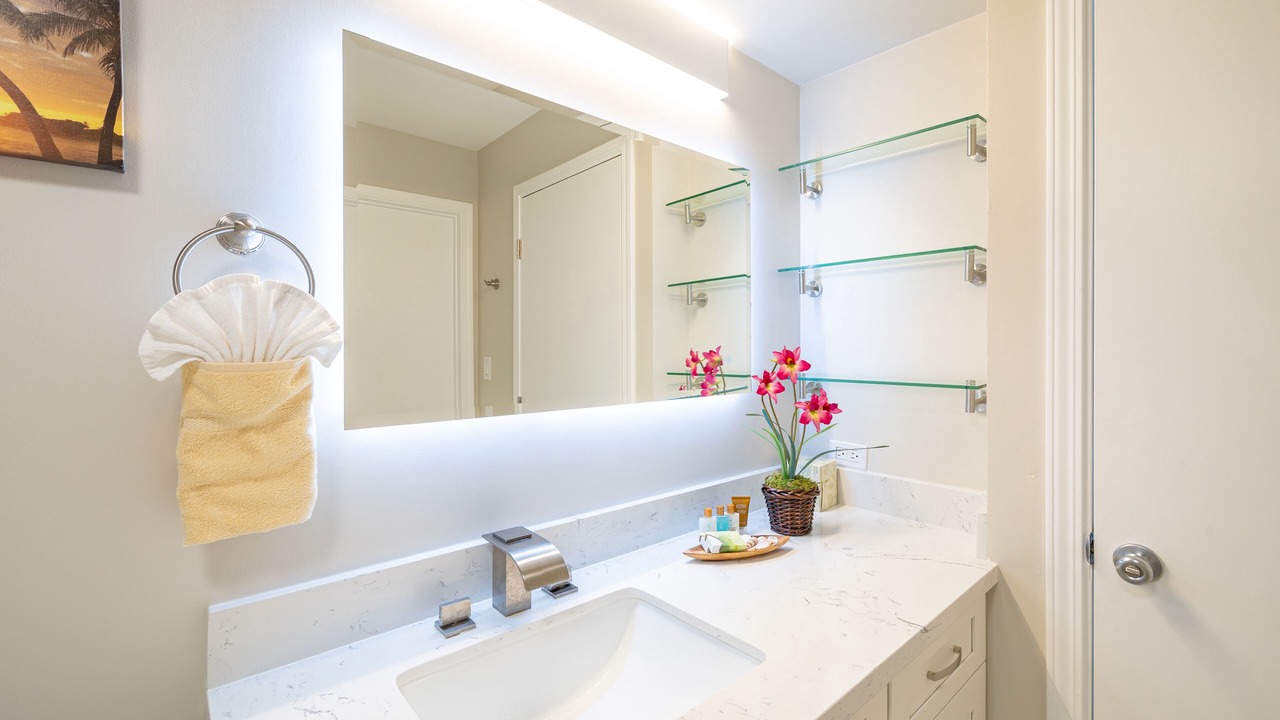 Photo of Bathroom in Waikiki