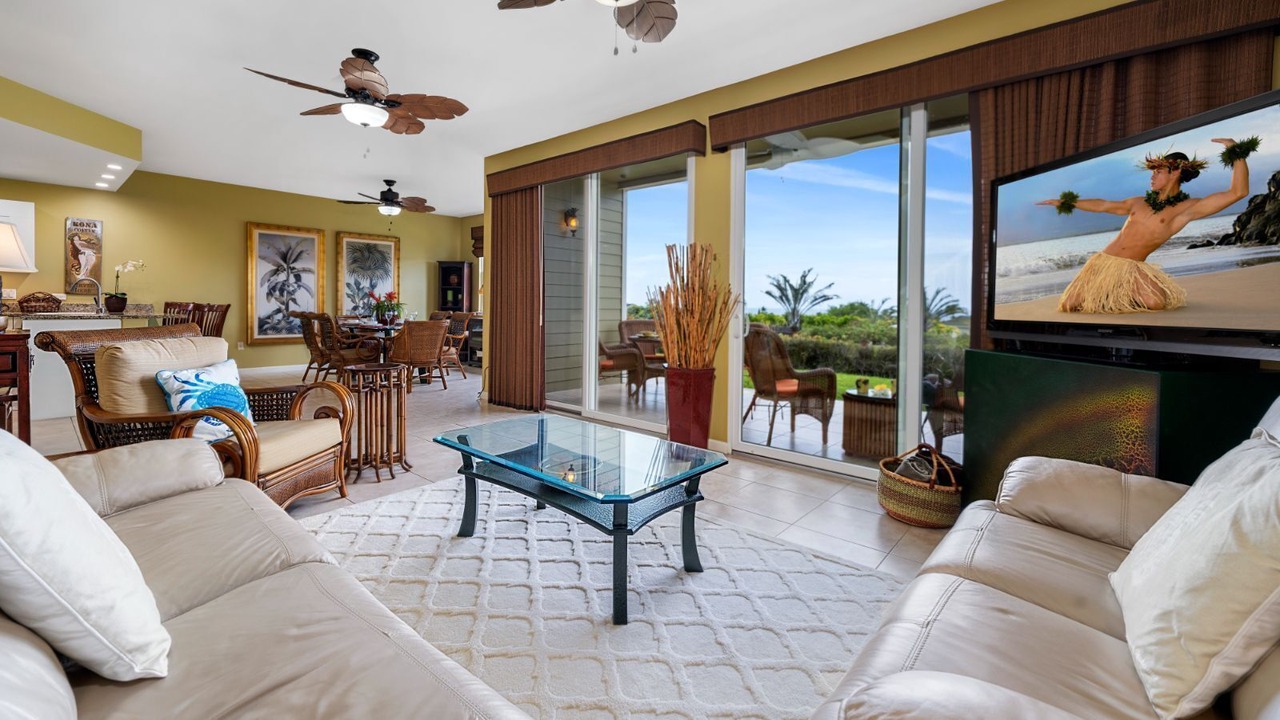 Photo of Bedroom in Kahaluu Bay