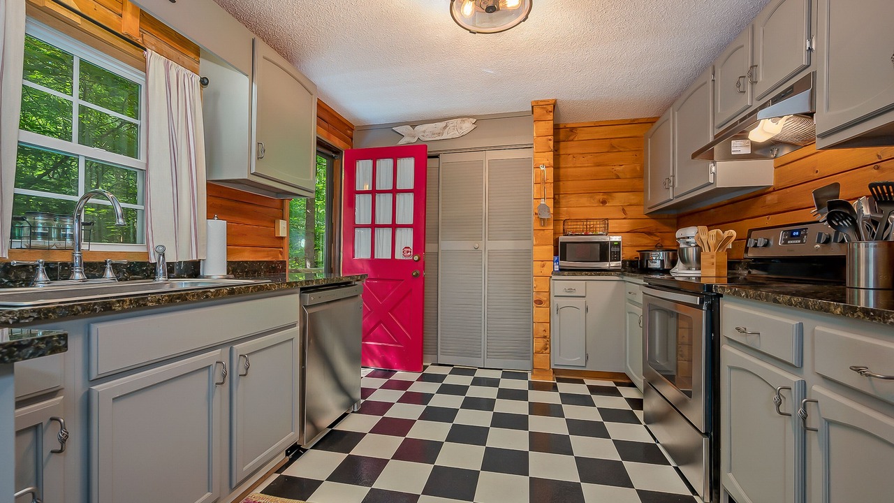 Photo of Kitchen in Lake Lure