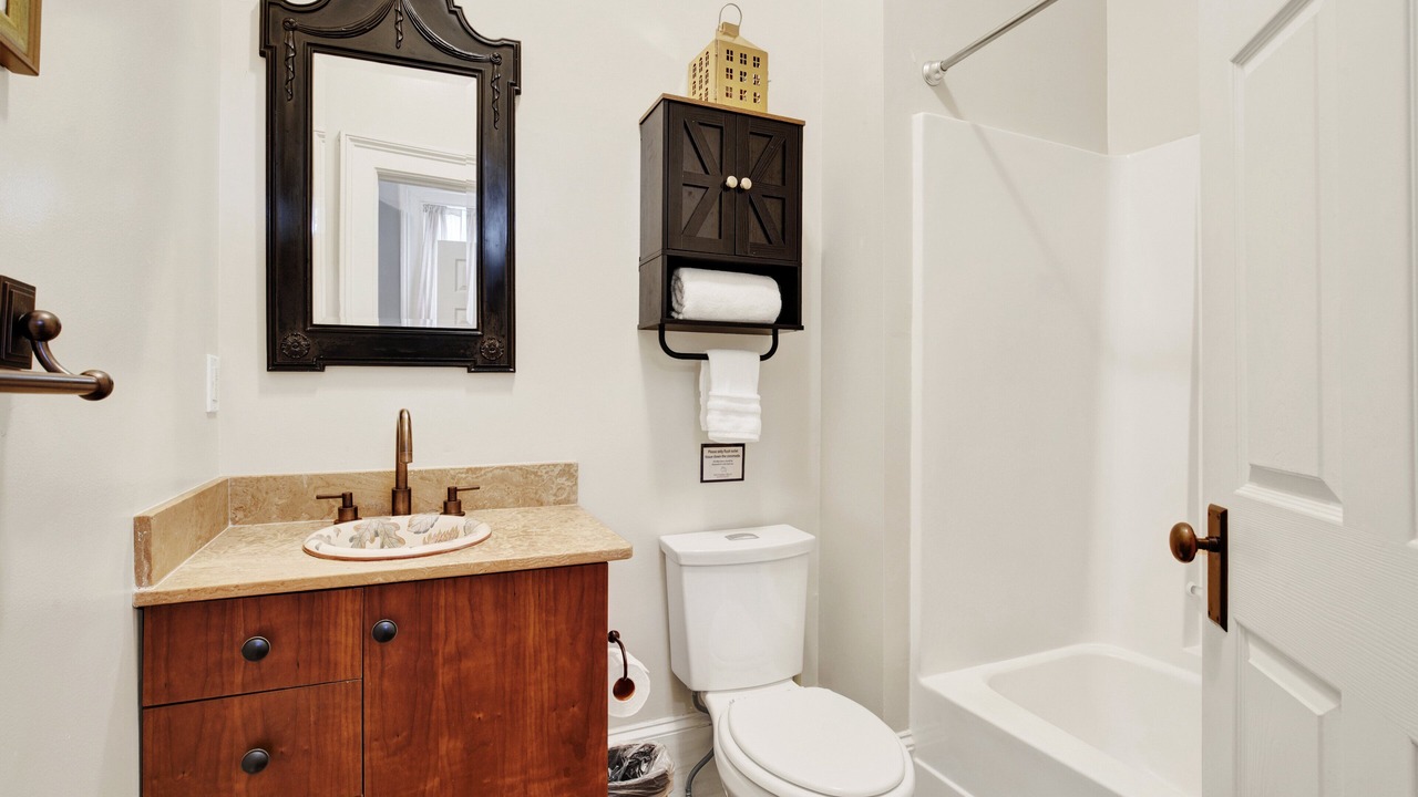 Photo of Bathroom in Savannah Victorian District
