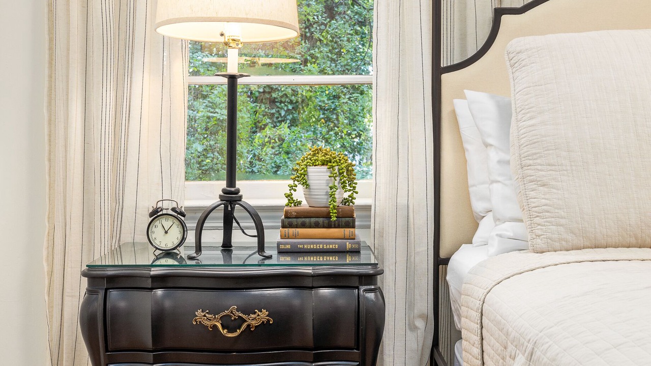 Photo of Bedroom in Northlake
