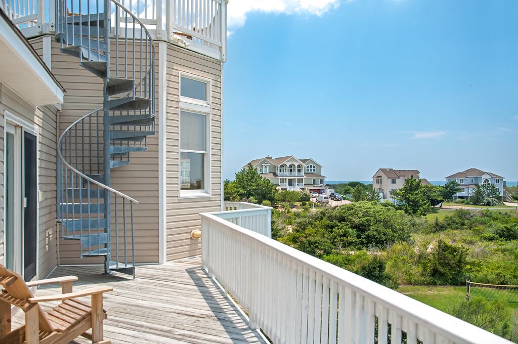 Photo of Others in Whalehead Beach