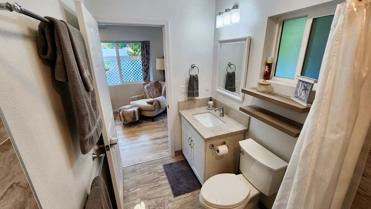 Photo of Bathroom in Coconut Grove