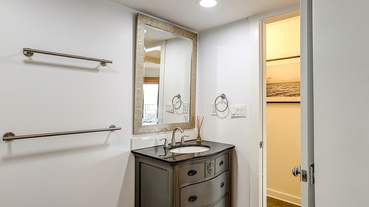 Photo of Bathroom in Shelter Cove