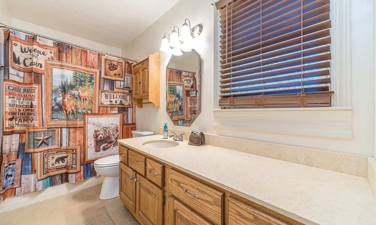 Photo of Bathroom in Helen