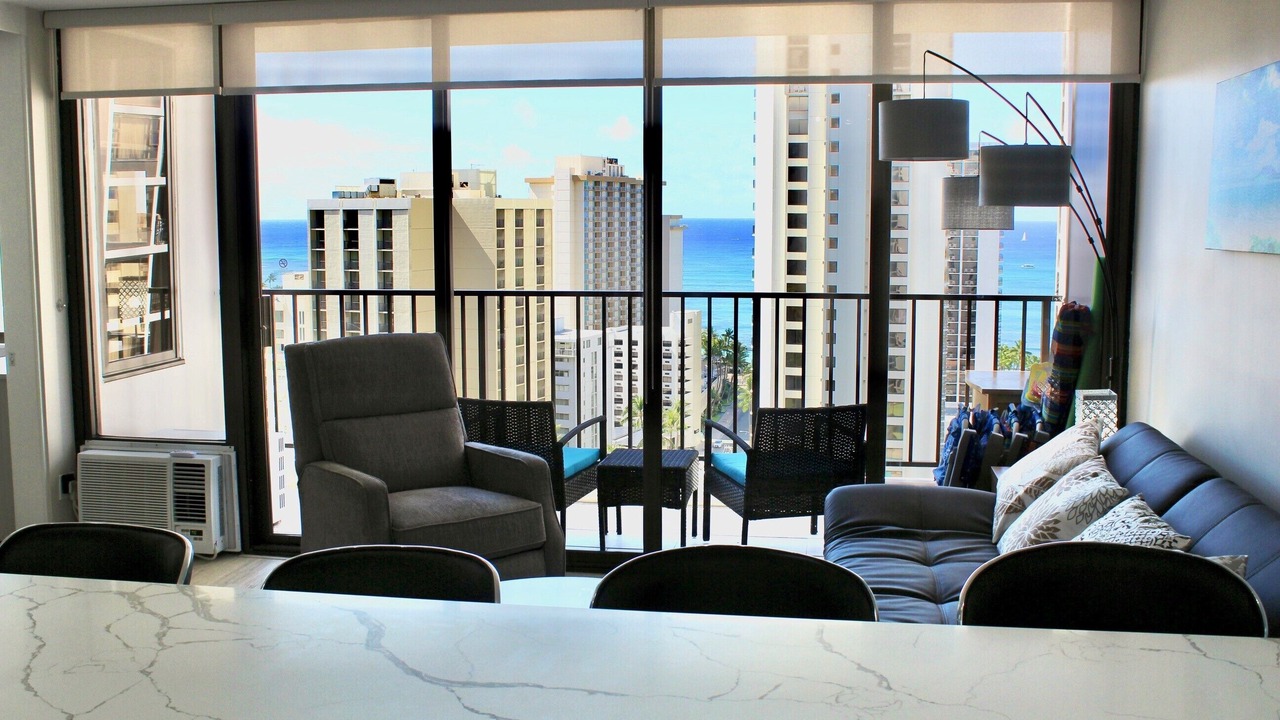 Photo of Livingroom in Waikiki