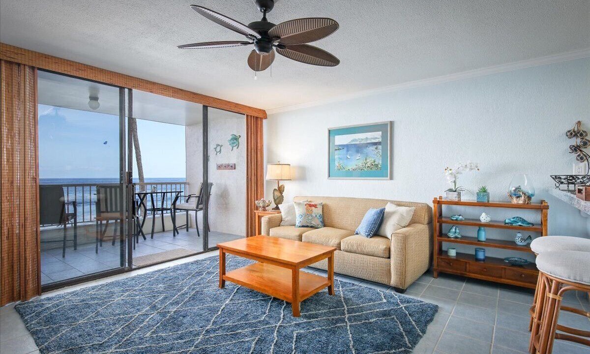 Photo of Livingroom in Historic Kailua Village