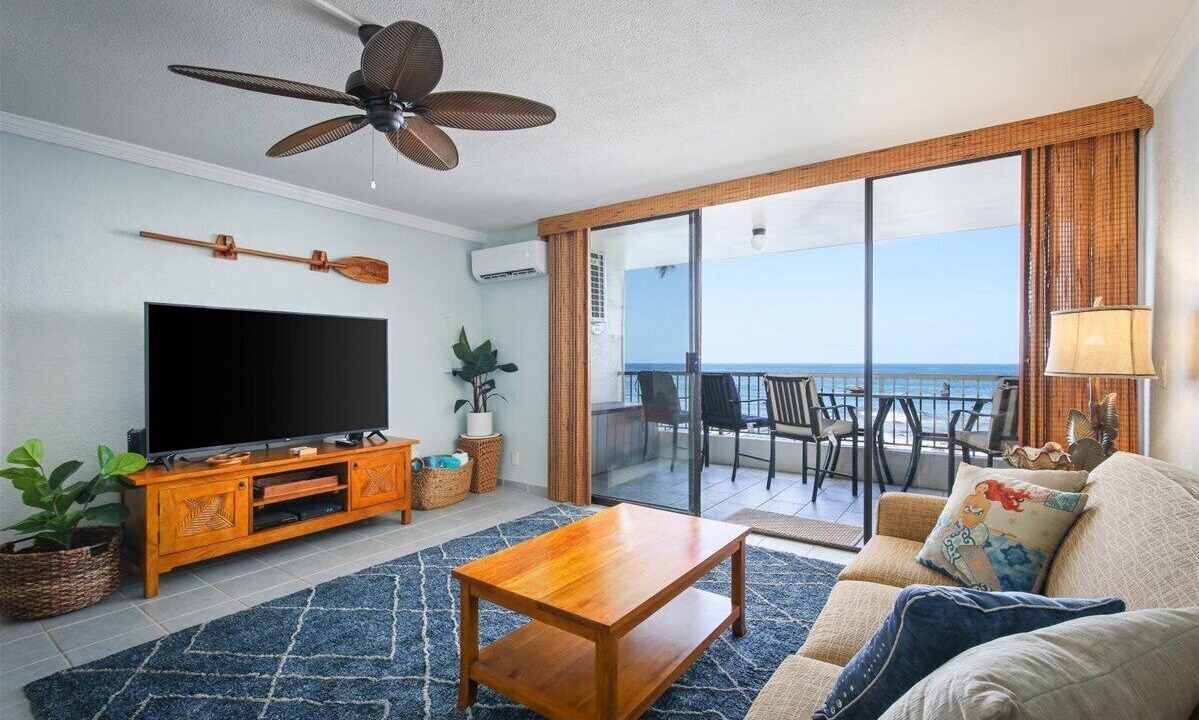 Photo of Livingroom in Historic Kailua Village