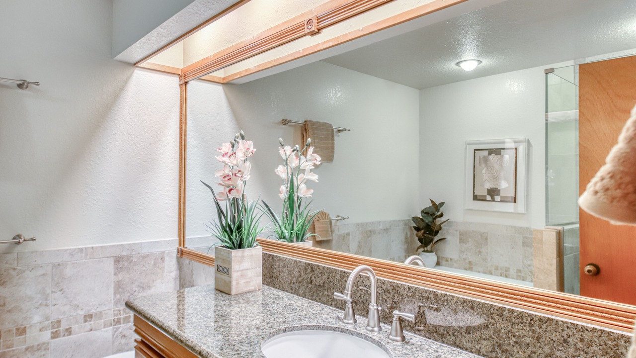 Photo of Bathroom in Waikoloa