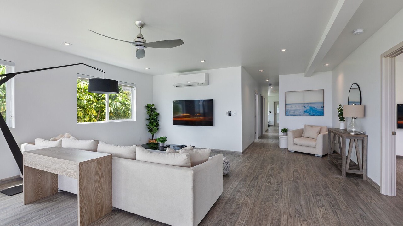 Photo of Bedroom in Portlock
