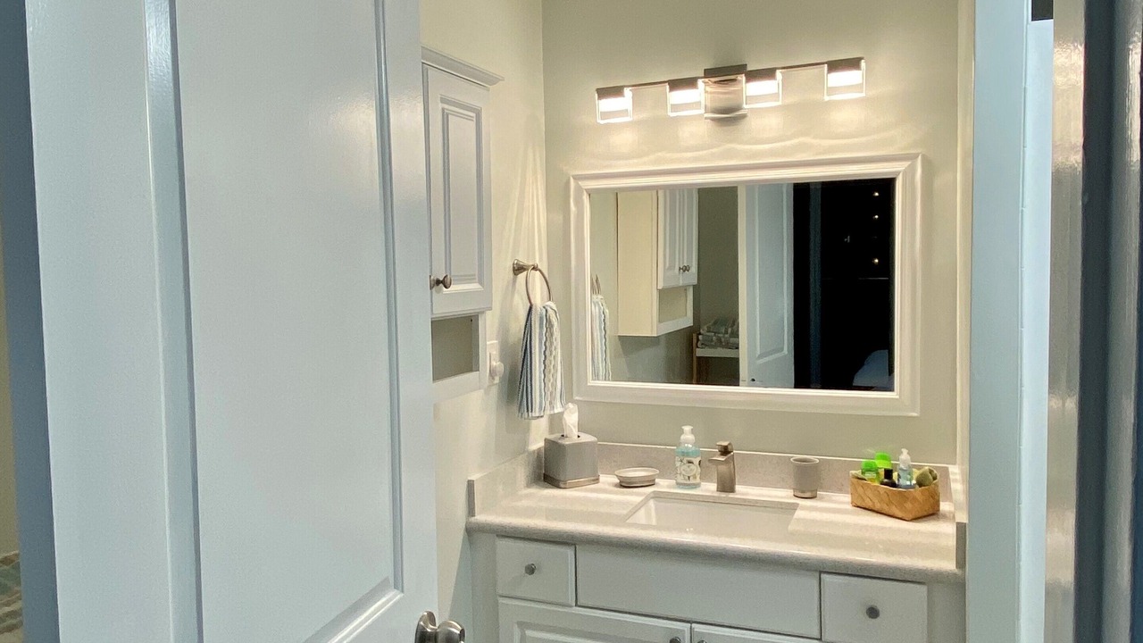 Photo of Bathroom in Hauula
