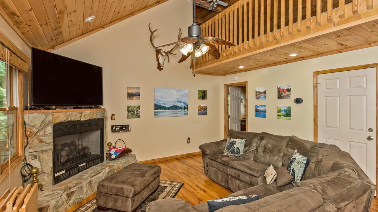 Photo of Livingroom in Lake Lure
