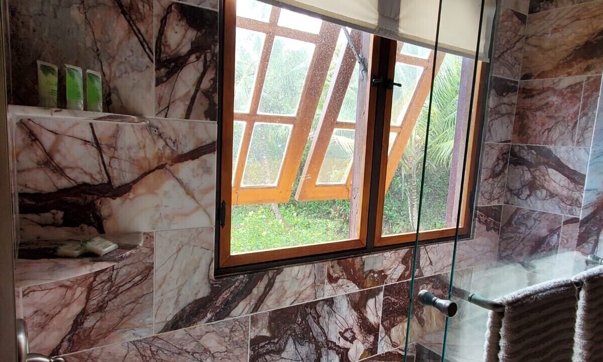 Photo of Bathroom in Kapoho