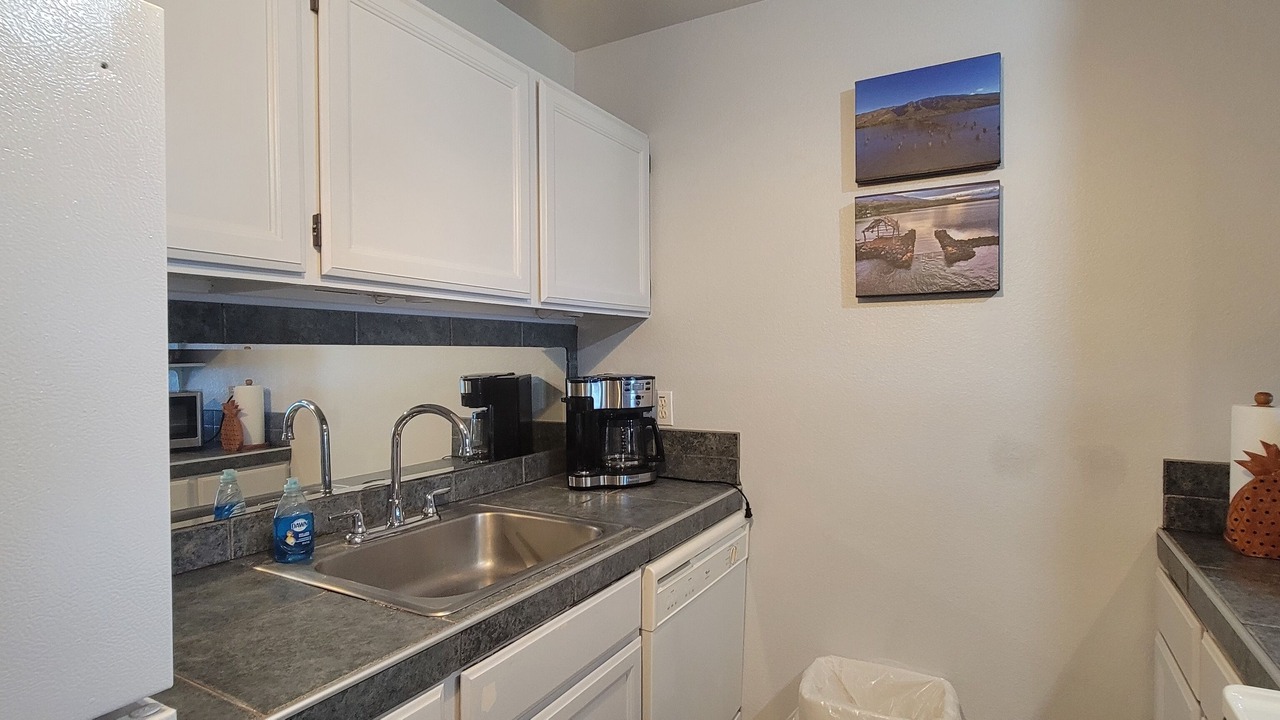 Photo of Kitchen in Kaunakakai