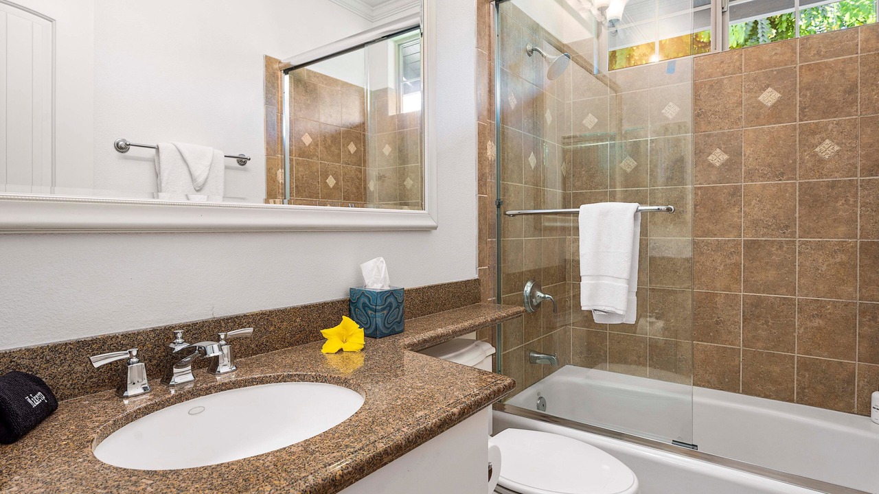 Photo of Bathroom in Kulalani