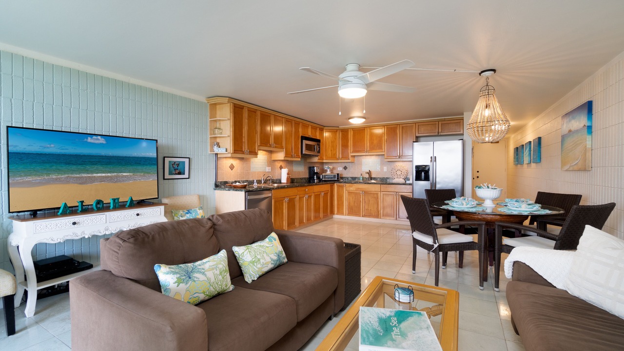 Photo of Livingroom in Punaluu
