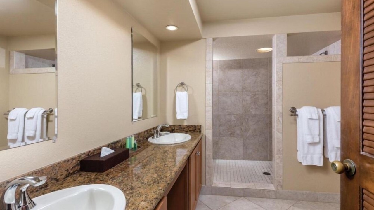 Photo of Bathroom in Kahaluu-Keauhou