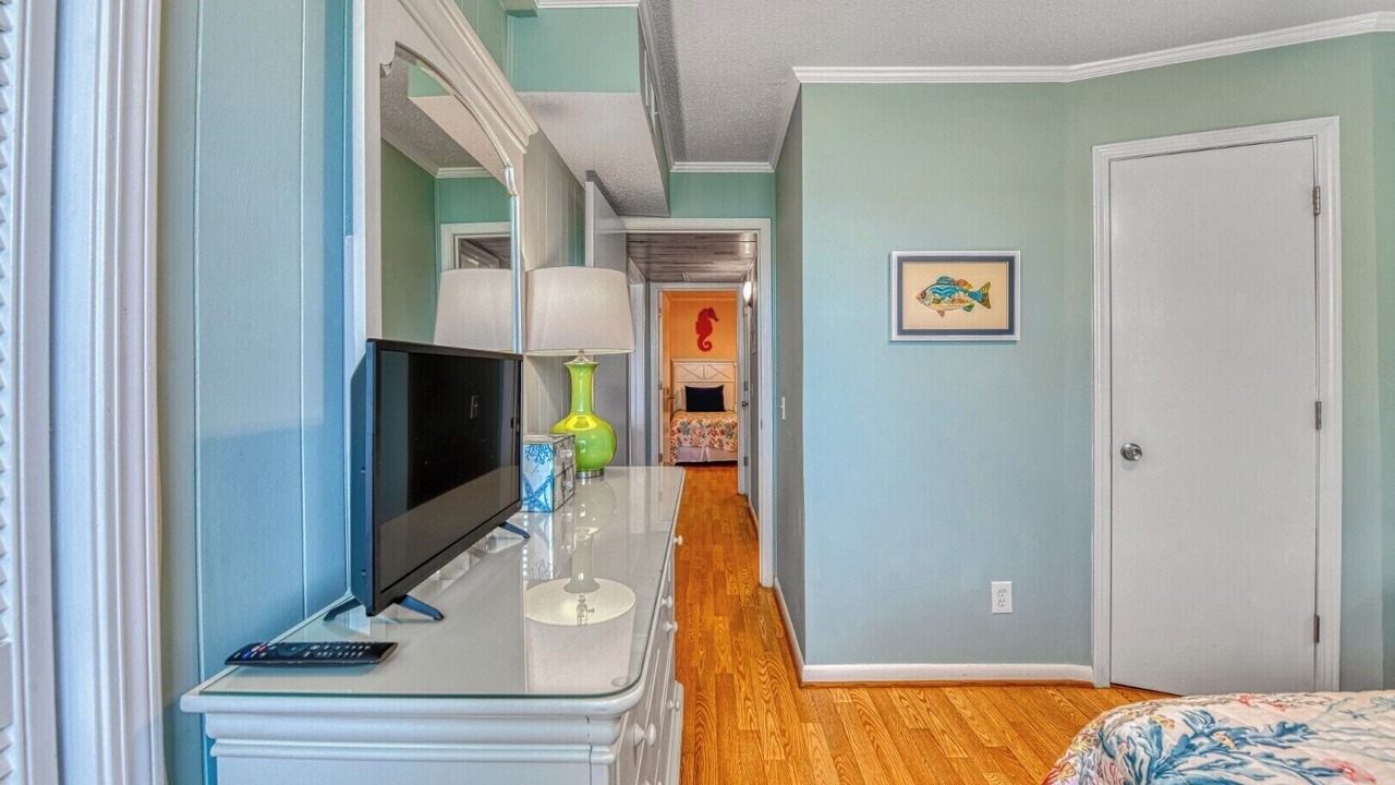 Photo of Bedroom in Gulf Stream Estates