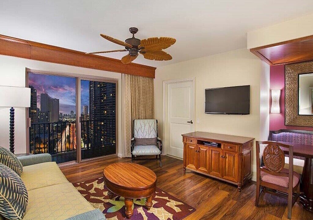 Photo of Livingroom in Waikiki