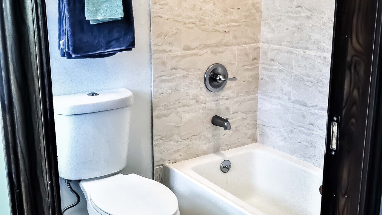 Photo of Bathroom in Waimanalo