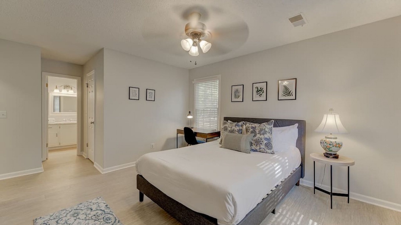 Photo of Bedroom in Columbia