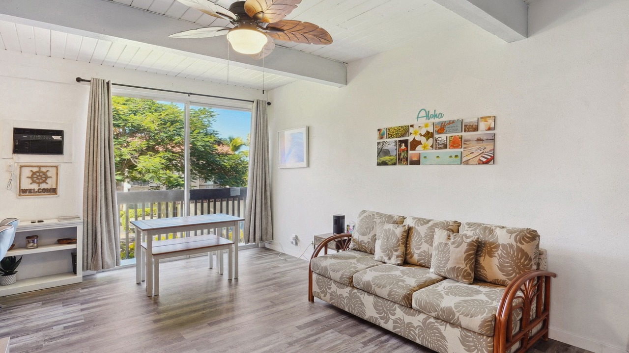 Photo of Livingroom in Historic Kailua Village