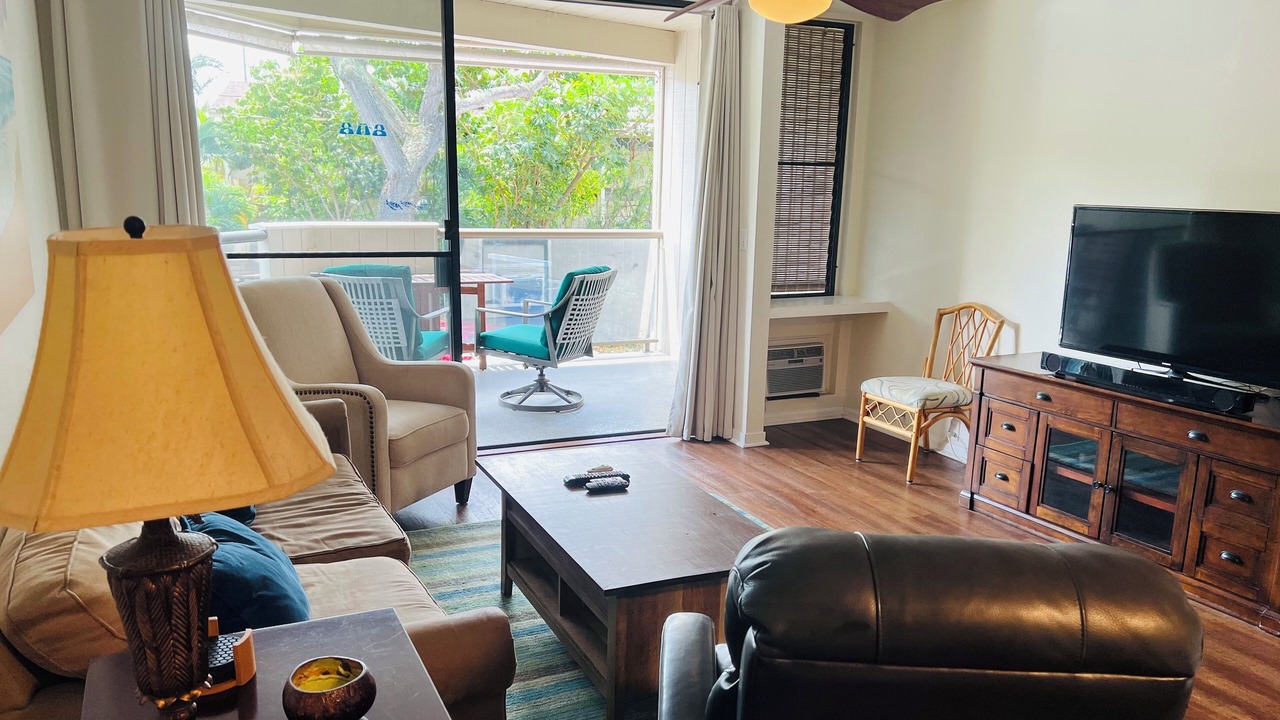 Photo of Livingroom in Historic Kailua Village