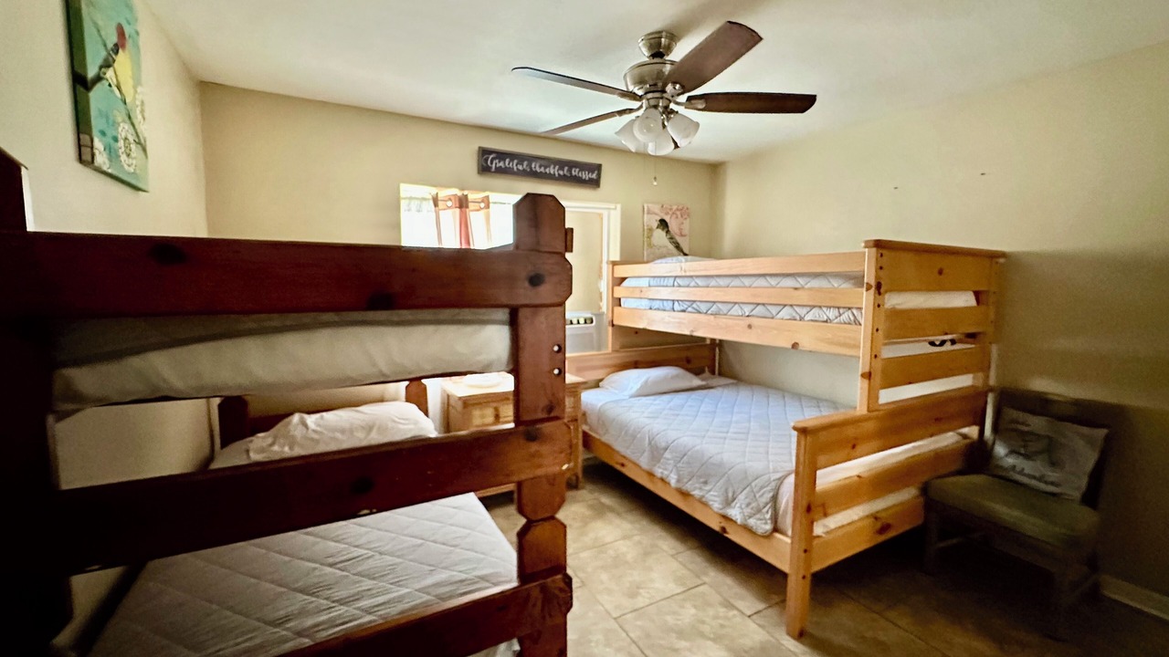 Photo of Bedroom in Kahuku