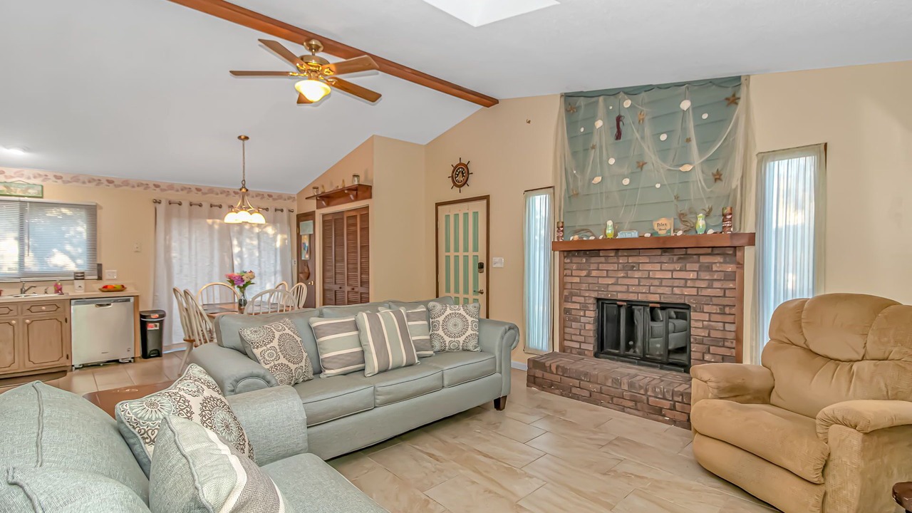 Photo of Livingroom in North Myrtle Beach
