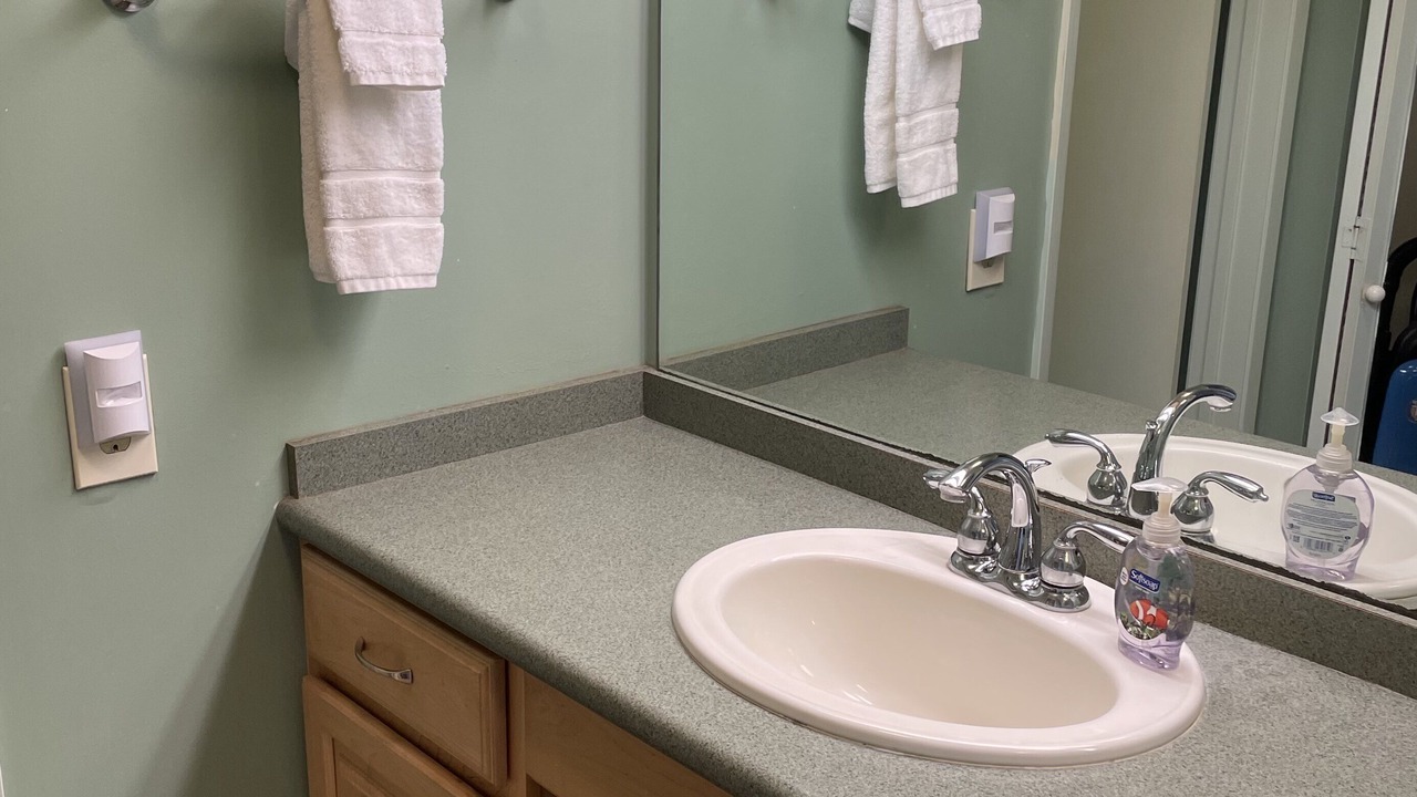 Photo of Bathroom in Kahana