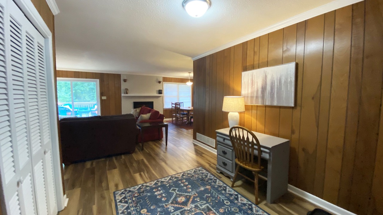Photo of Livingroom in Gumlog