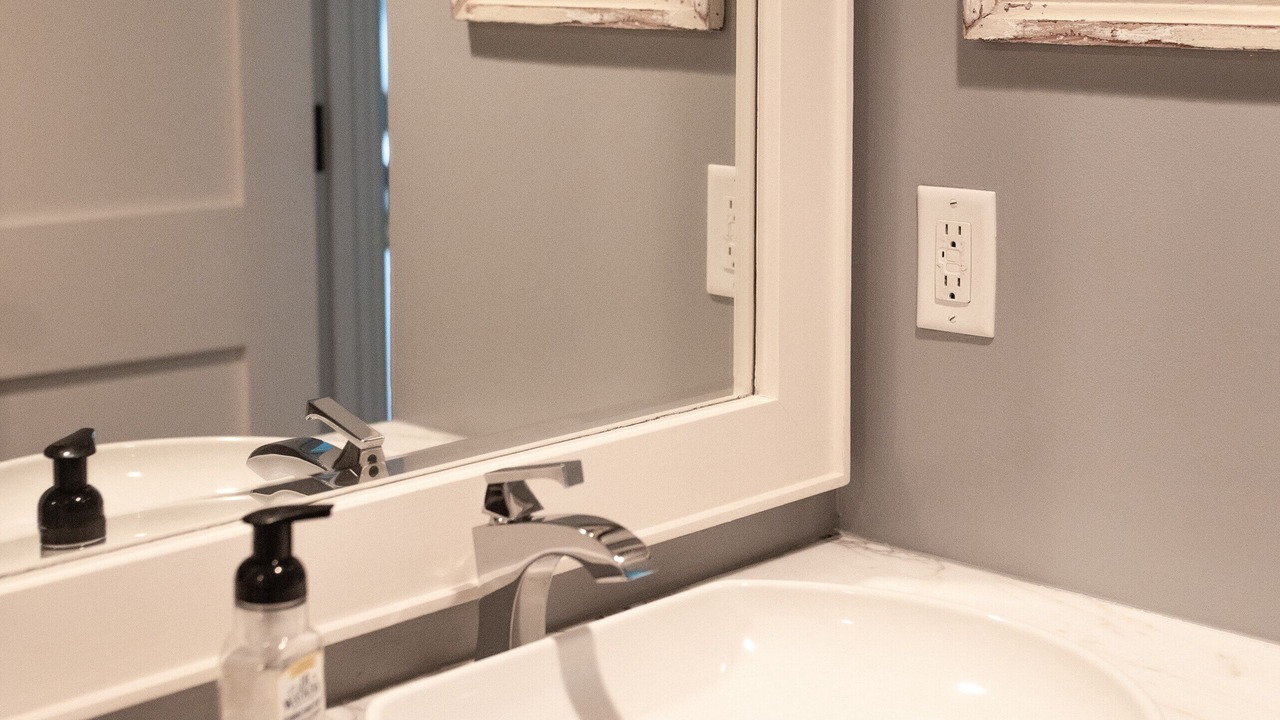 Photo of Bathroom in Shell Island