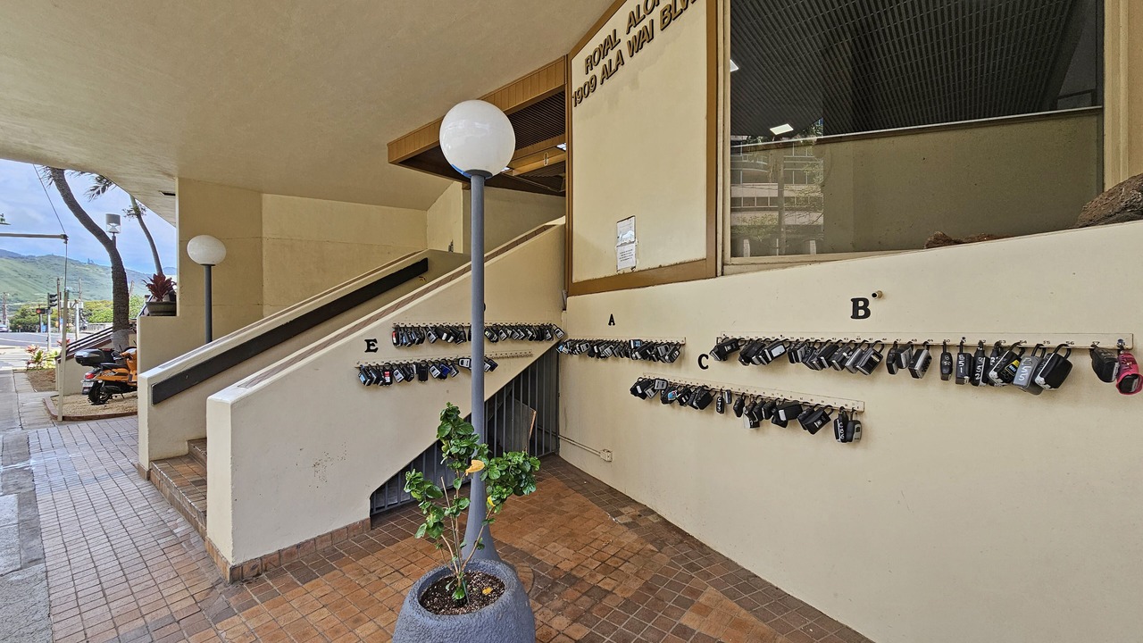 Photo of Outdoor in McCully - Moiliili