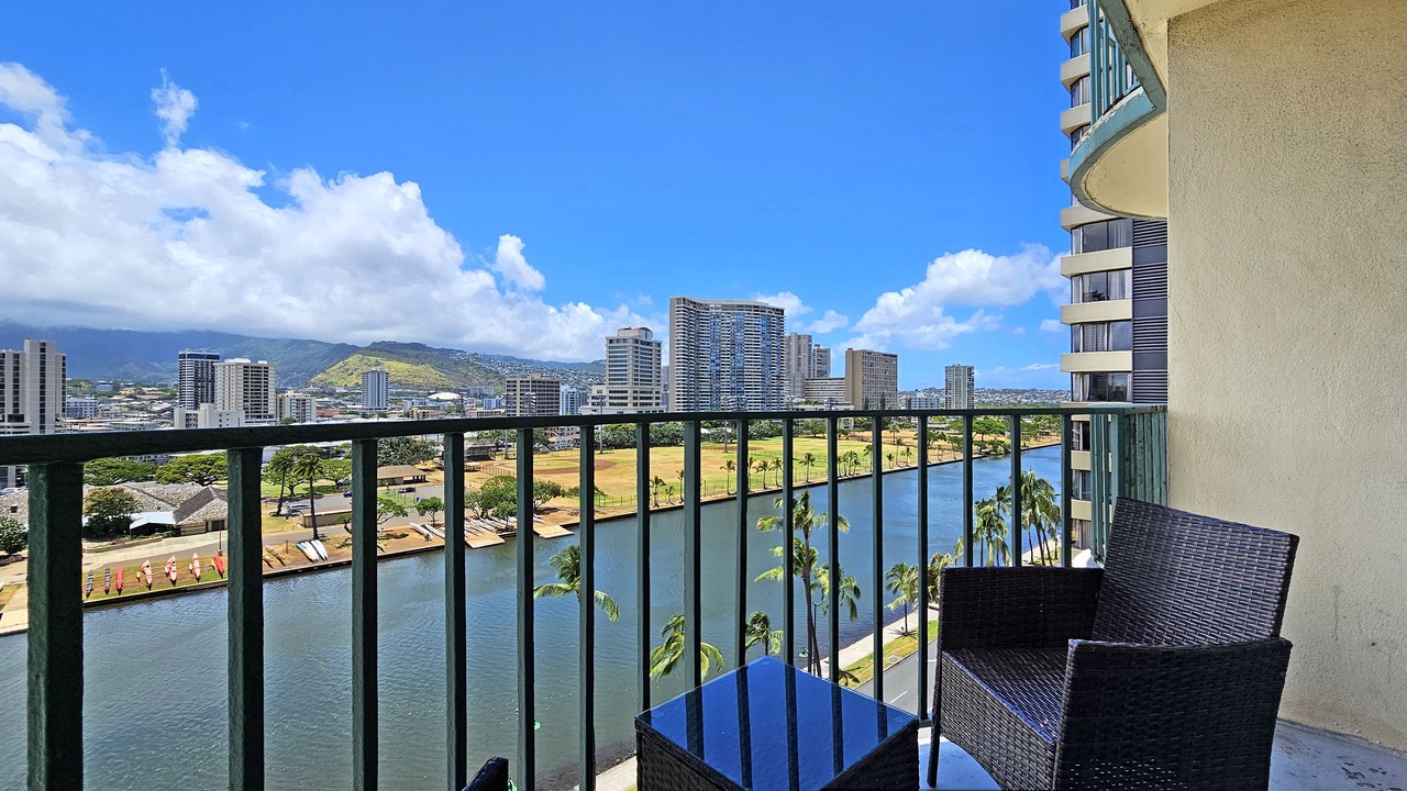 Photo of Outdoor in McCully - Moiliili