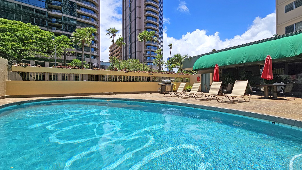 Photo of Outdoor in McCully - Moiliili