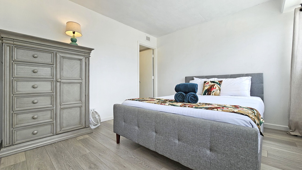 Photo of Bedroom in McCully - Moiliili