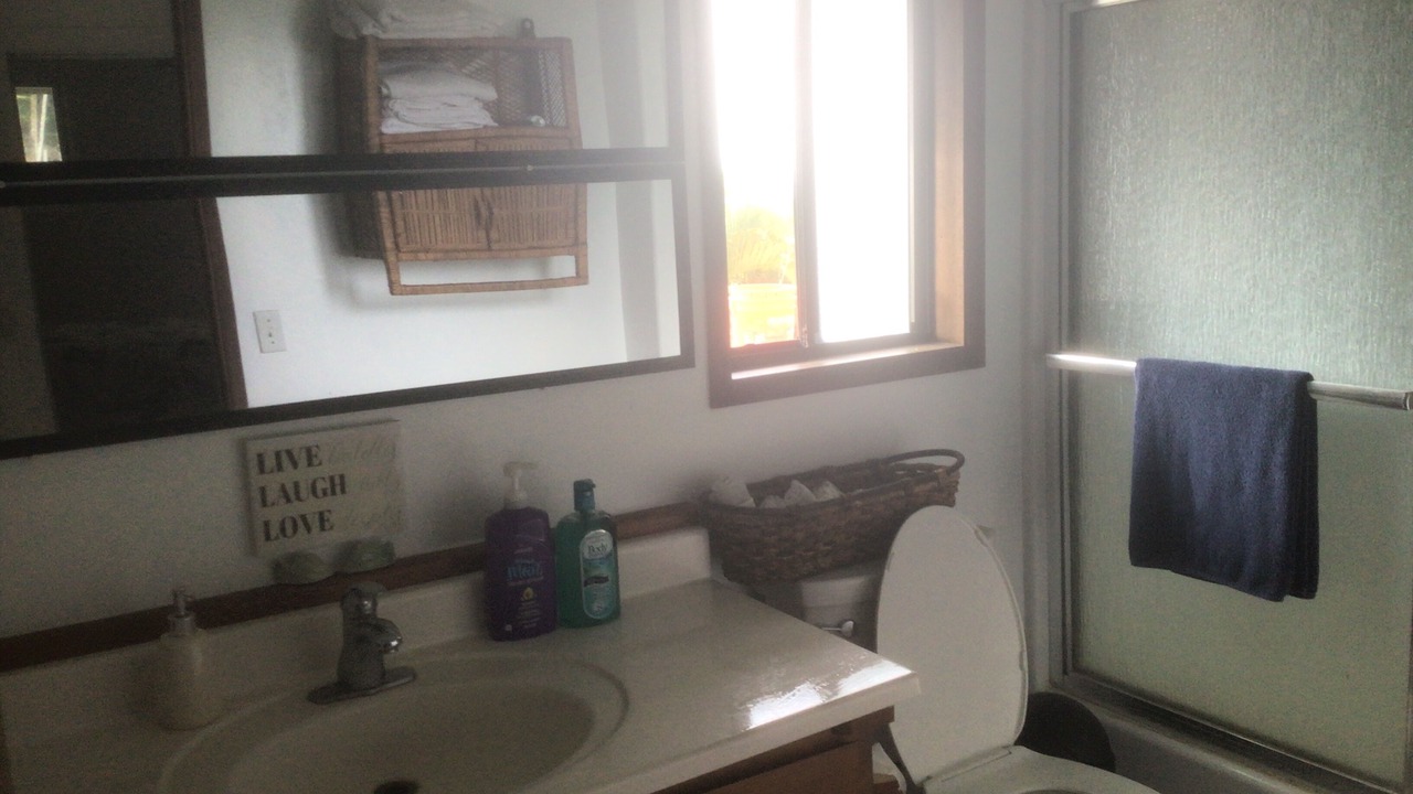 Photo of Bathroom in Pahoa