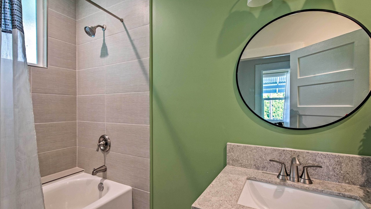 Photo of Bathroom in Papaikou