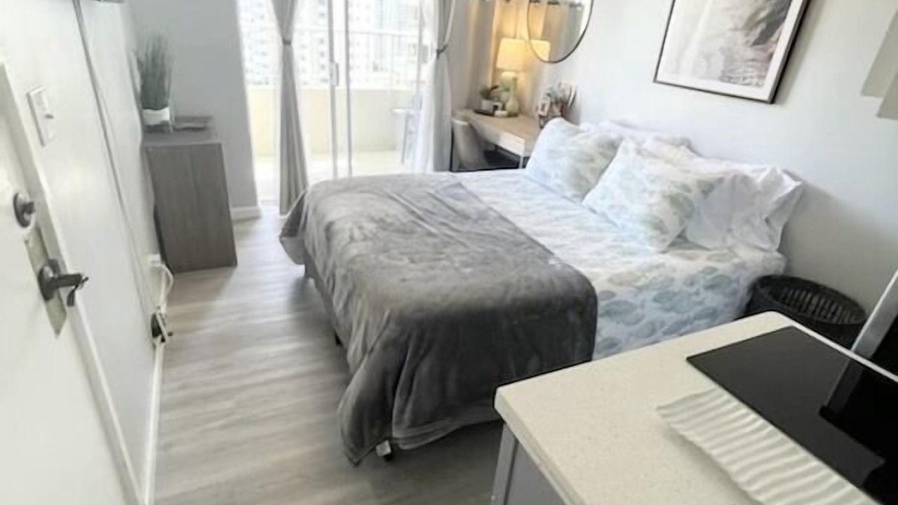 Photo of Bedroom in Waikiki