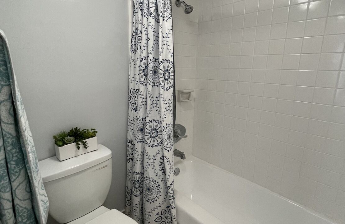 Photo of Bathroom in Waikiki