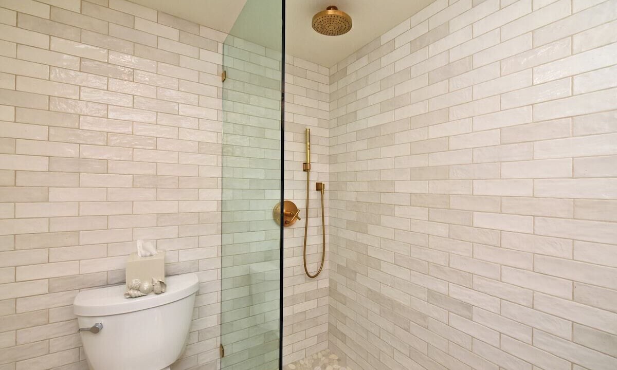Photo of Bathroom in Kahana